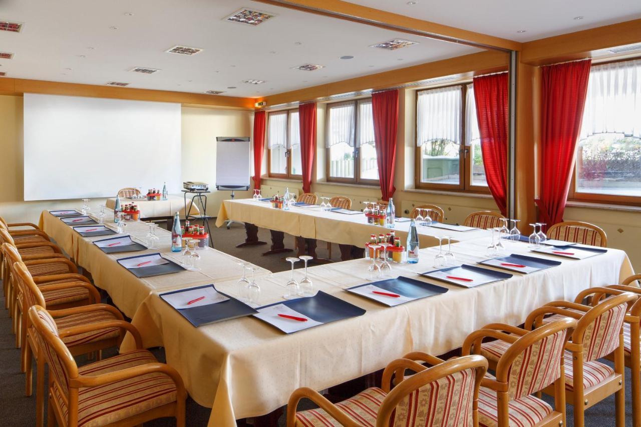 Invite Hotel Loewen Freiburg Exterior photo